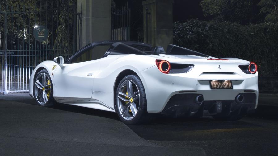  Ferrari 488 Spider 2016 года  (AU) (фото 18 из 23)